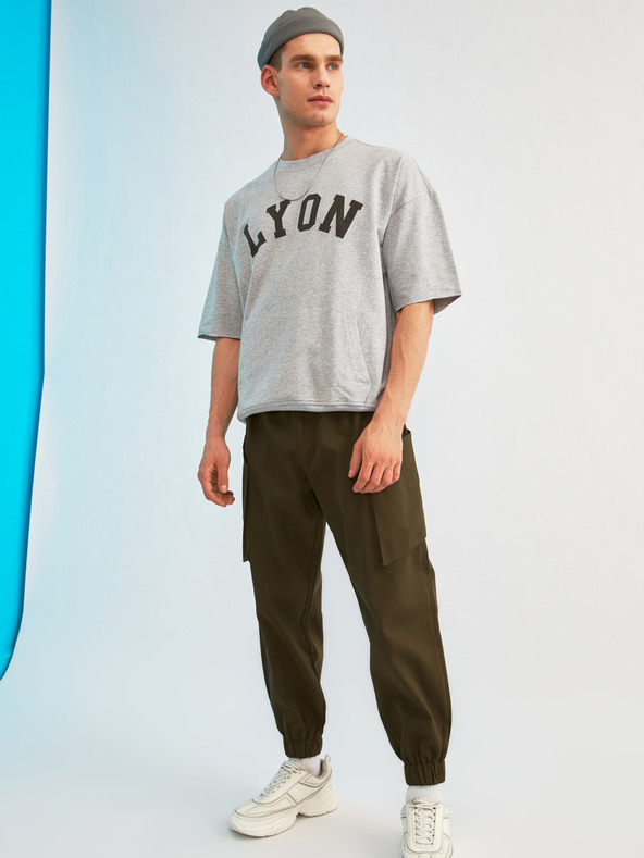 Trendyol Khakifarbene Herrenhose mit Taschen Trendyol