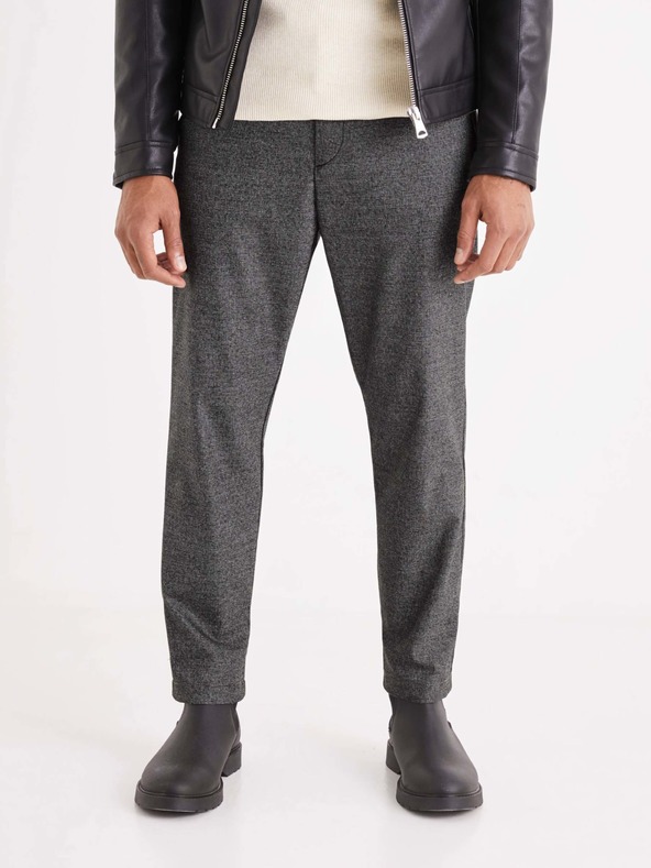 Celio Dunkelgraue gestreifte Herrenhose Celio 24H Avotwill