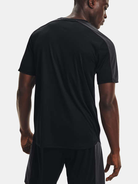 Under Armour Herren-Shirt Under Armour Challenger Training Top