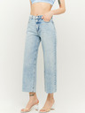 TALLY WEiJL Hellblaue abgeschnittene Jeans TALLY WEiJL